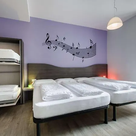 Nologo Otel