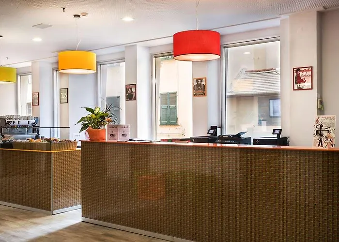 Hotel Nologo *