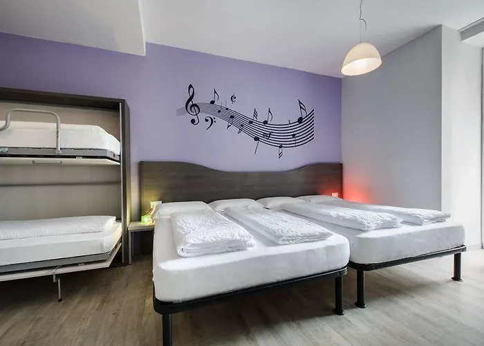 Nologo Hotel